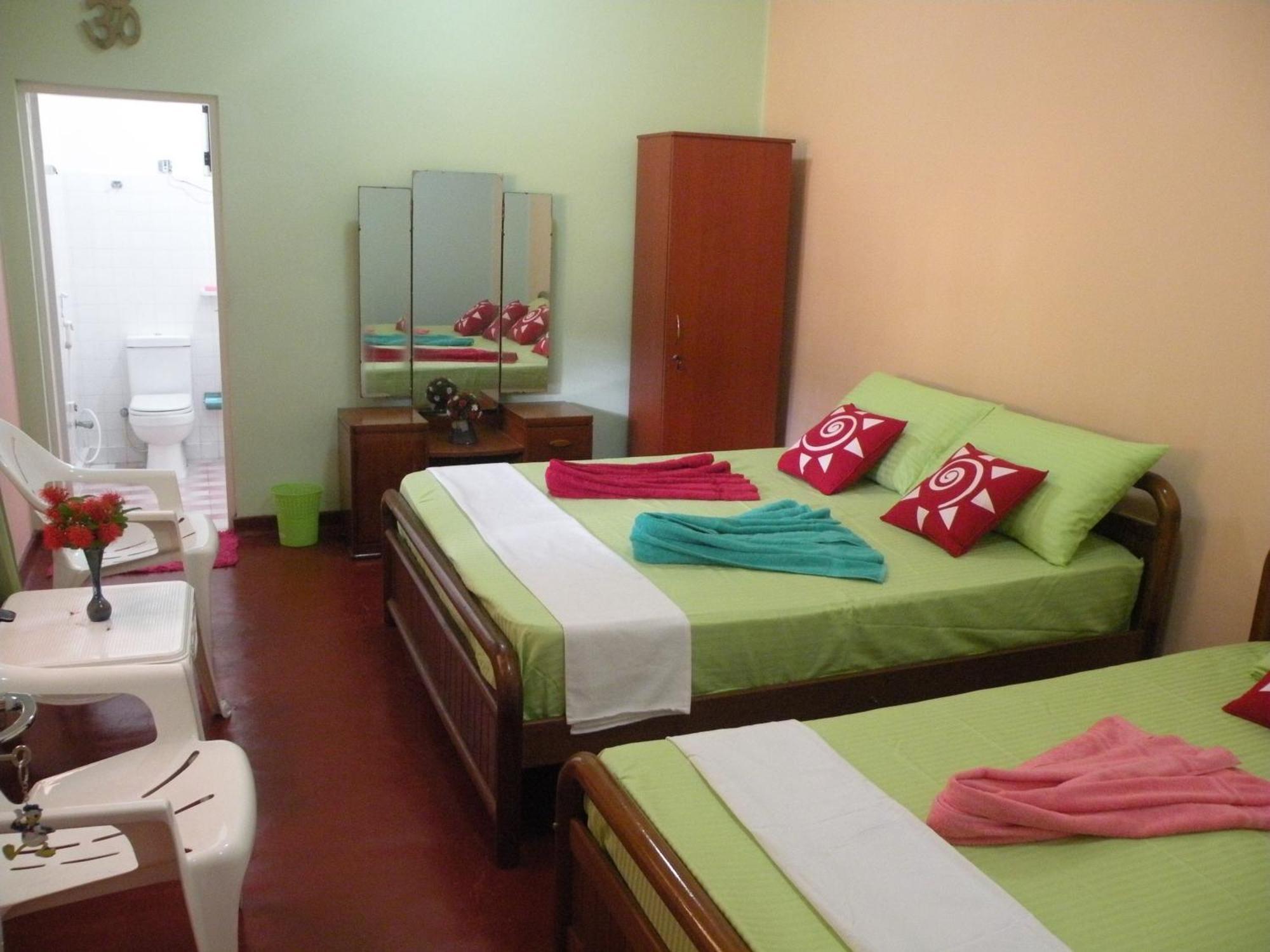Henderson Airport Residence Негомбо Номер фото
