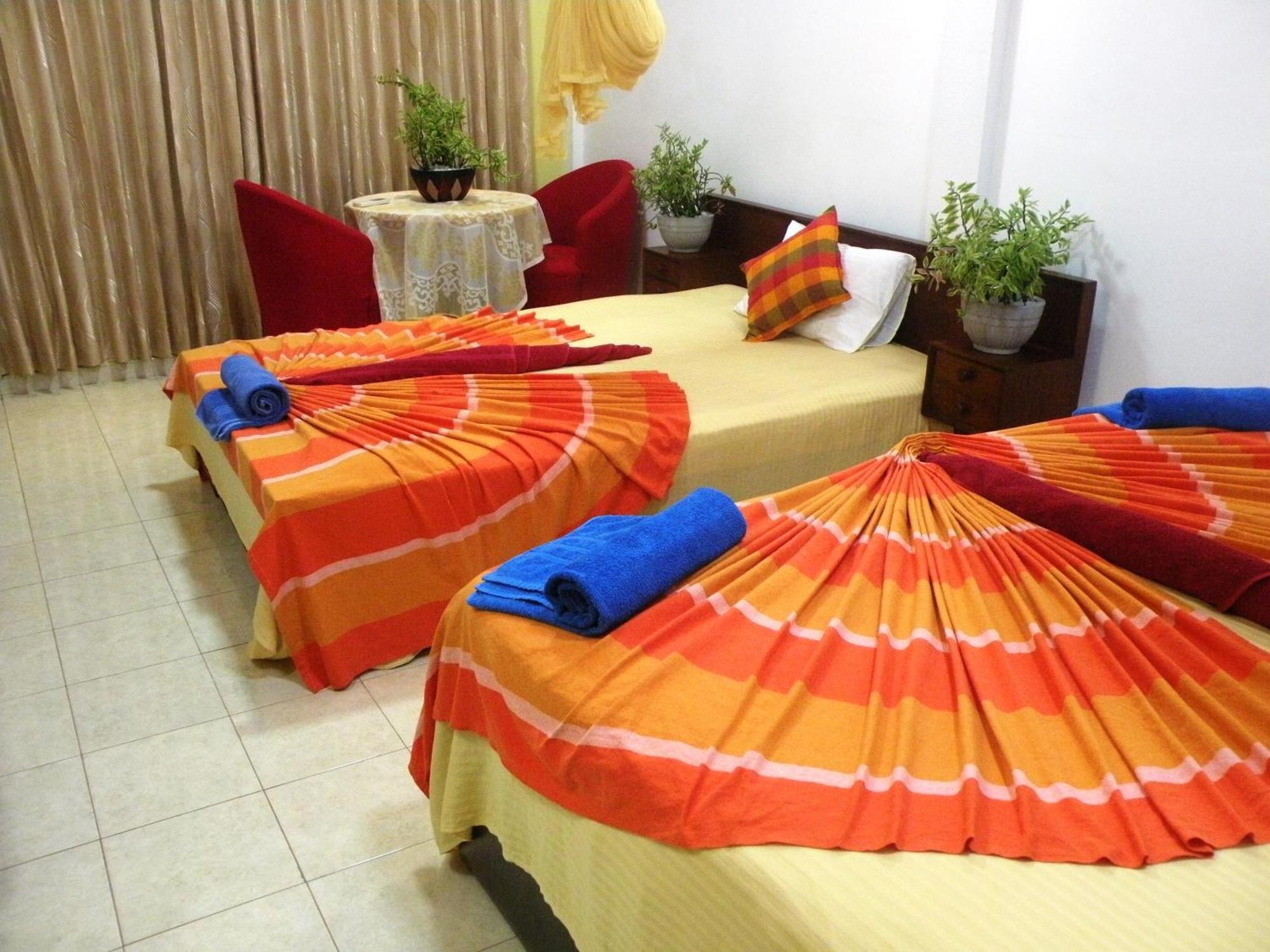 Henderson Airport Residence Негомбо Номер фото