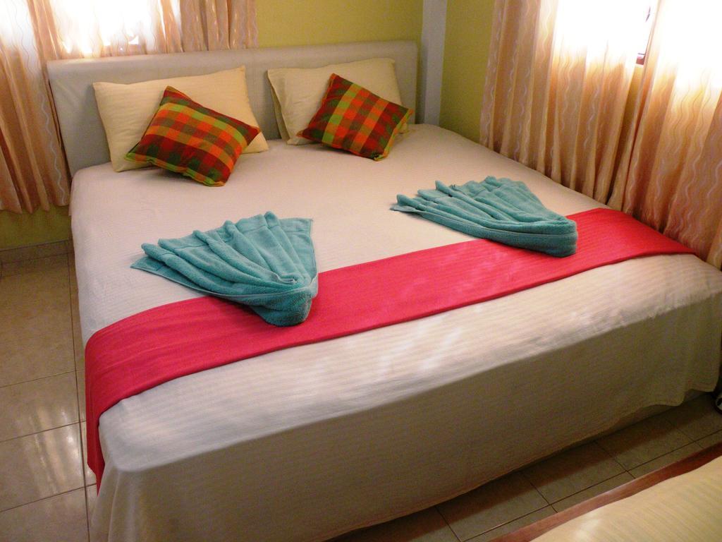 Henderson Airport Residence Негомбо Номер фото