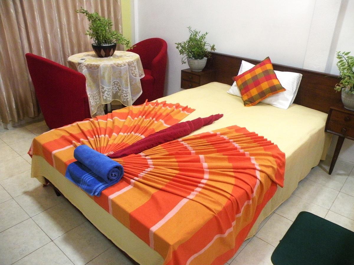 Henderson Airport Residence Негомбо Экстерьер фото